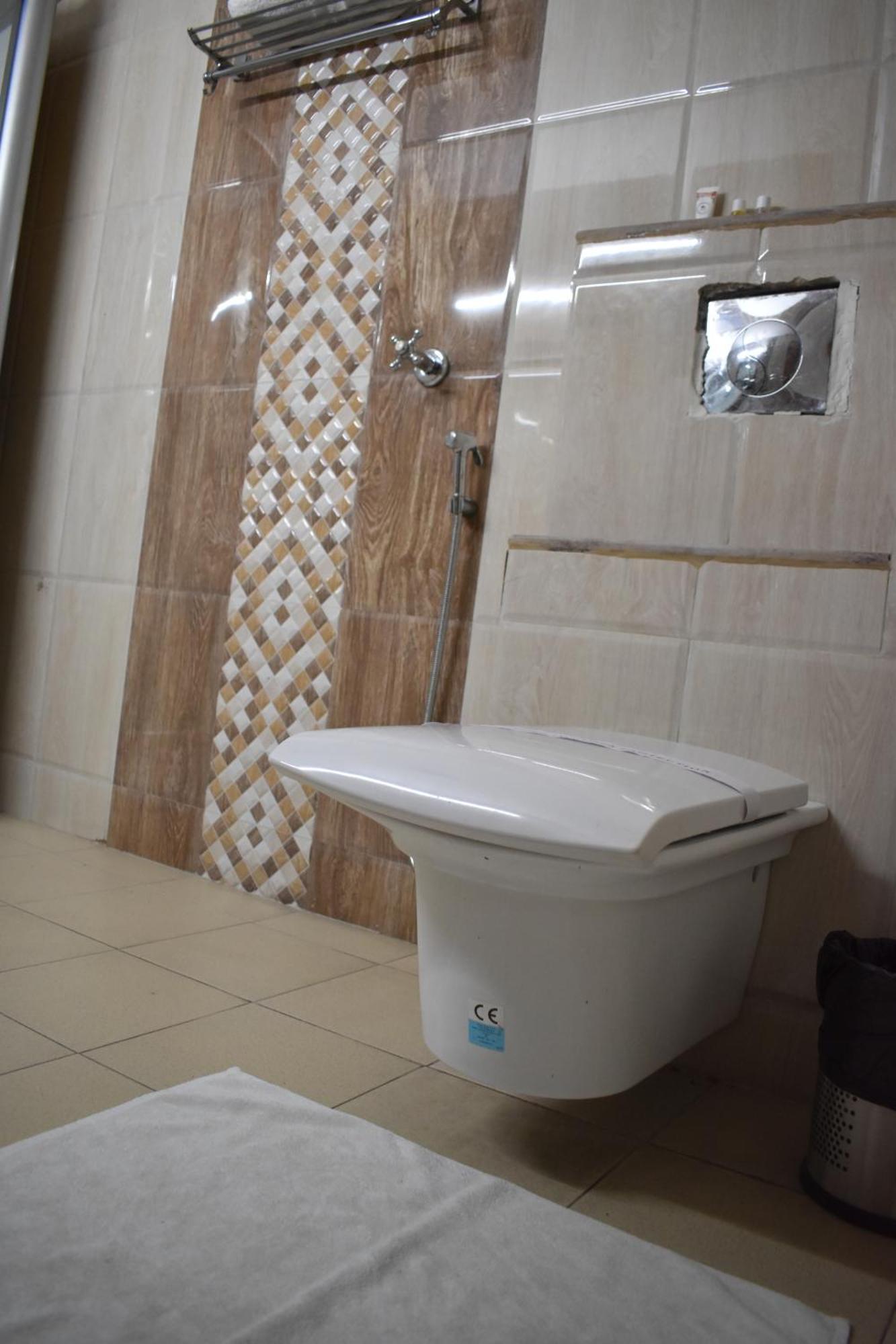 Hotel Padmini Palace Rani Pokhri Екстер'єр фото