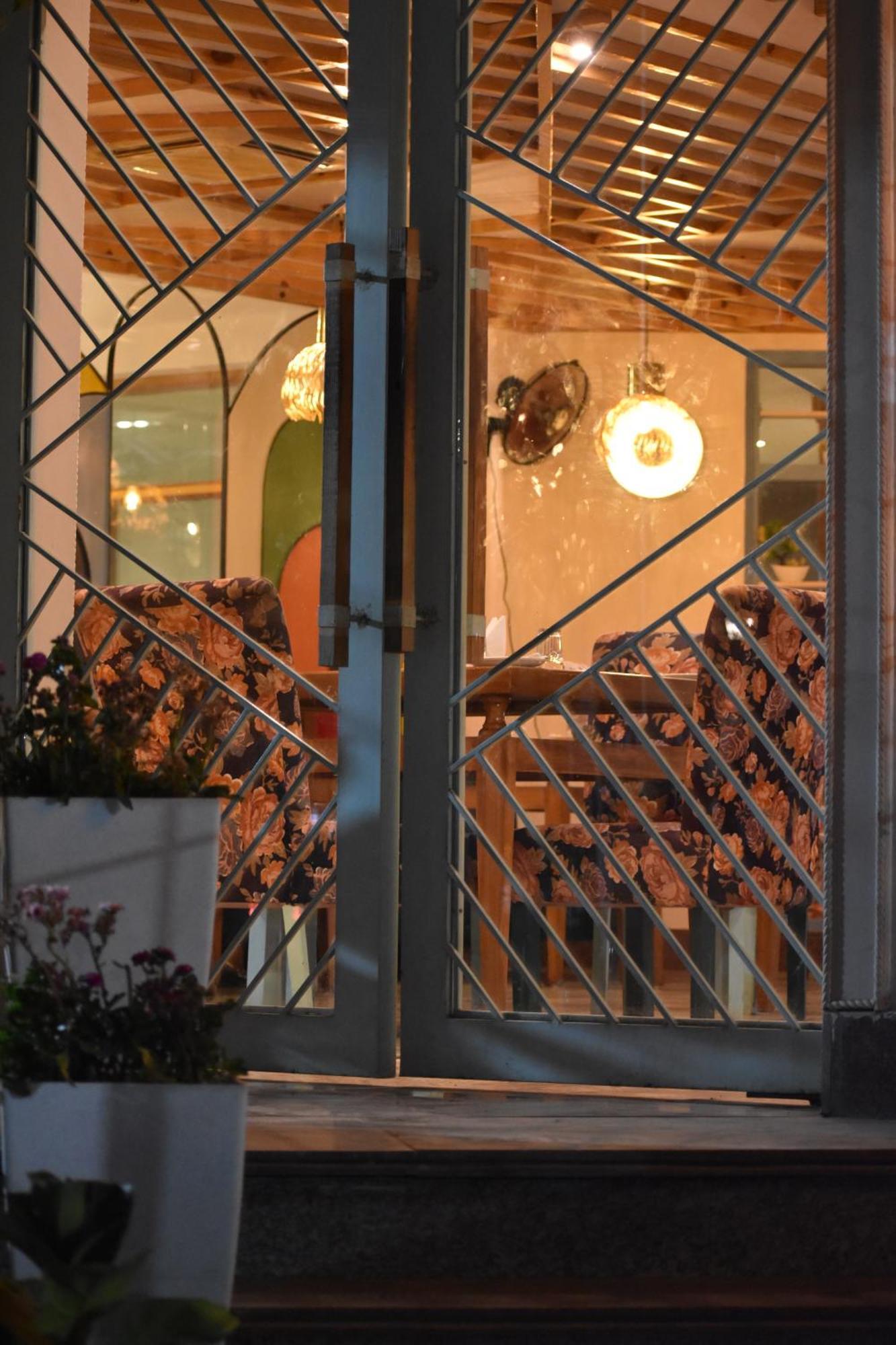Hotel Padmini Palace Rani Pokhri Екстер'єр фото