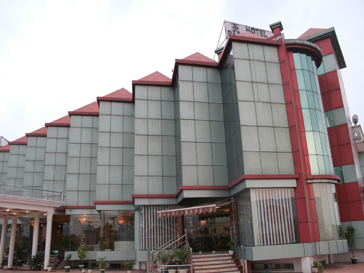 Hotel Padmini Palace Rani Pokhri Екстер'єр фото